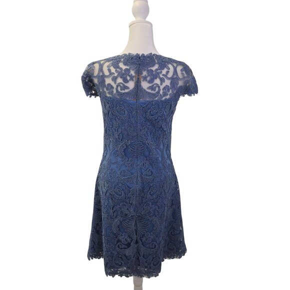 Tadashi Shoji Embroidered Lace Special Occasion Dress Size 4 - Picture 2 of 6